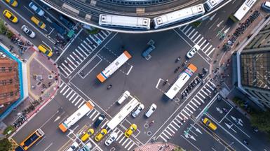 AI 智能交通信號燈，讓智慧城市高效又減碳